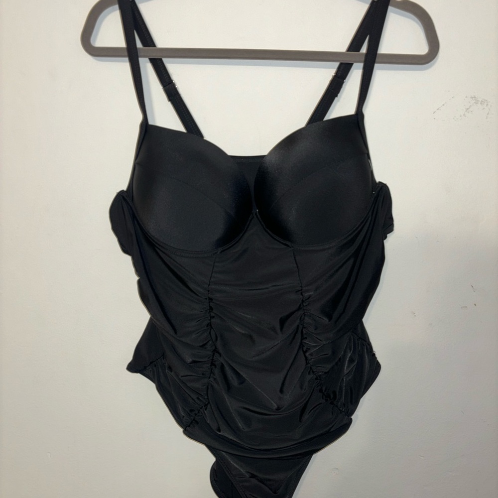 Elegant Black Ruched Swimsuit